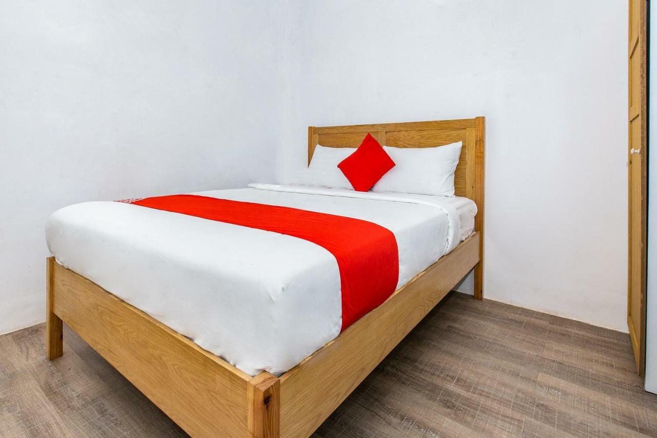 Gis Hotel Nha Trang & Motorbike Rental מראה חיצוני תמונה